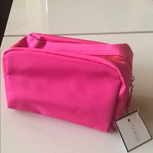 NWT- Macy’s Cosmetic Bag